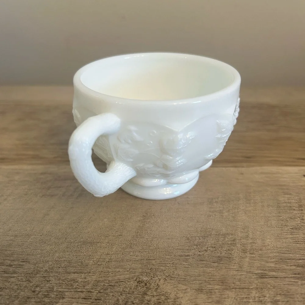 Westmoreland Paneled Grape Milk Glass Punch Cup Vintage‎ 1 Pc